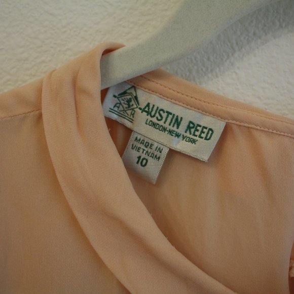 Austin Reed Blush Blouse - Picture 5 of 5
